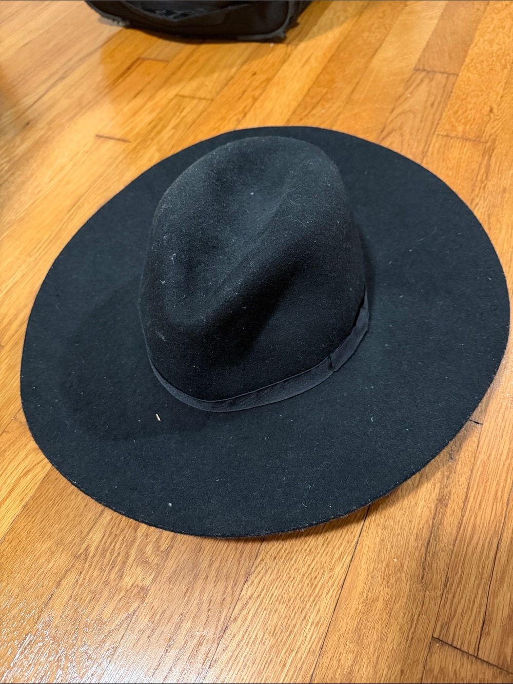 Express Black Wide-Brim Fedora Hat